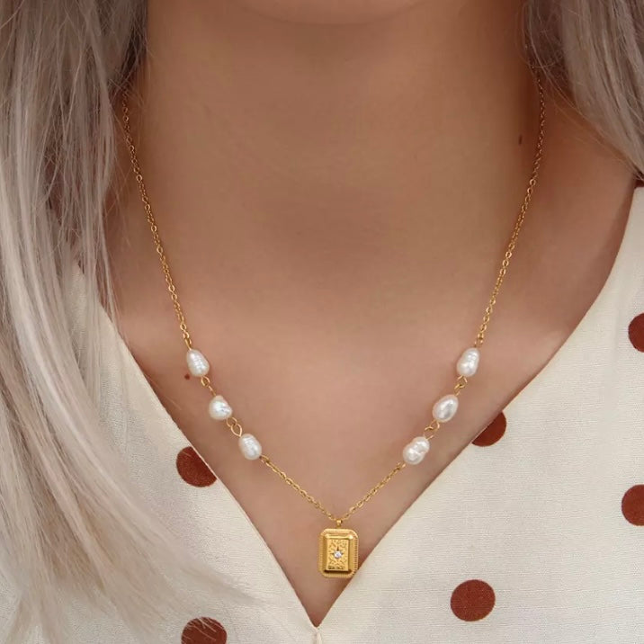 Sirius Necklace